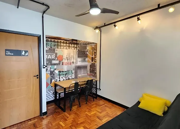 Apartamento Na Quadra Da Praia