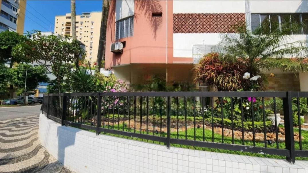 Na Quadra Da Santos (Sao Paulo)
